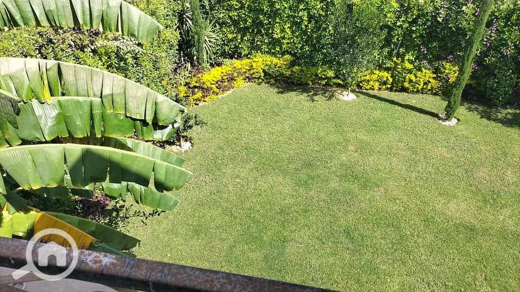 12 b8963159-f892-47ac-9d24-fded34374261. jpg