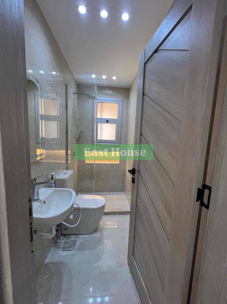 4 7ee72a60-8a4e-49c7-9644-3bcc0f02b41c. jpg