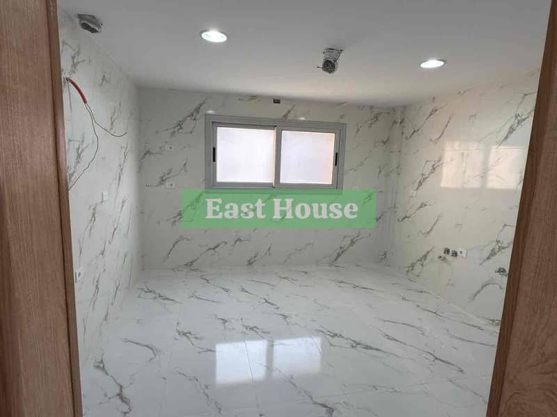 7 55ed7a35-531f-4746-918f-349ac21d03f6. jpg