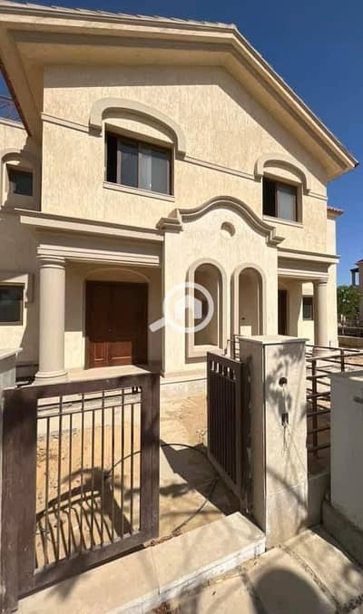 3 Bedroom Villa for Sale in Madinaty, Cairo - 97b24b47-3297-475f-9a60-9fccaadbb400. jpg