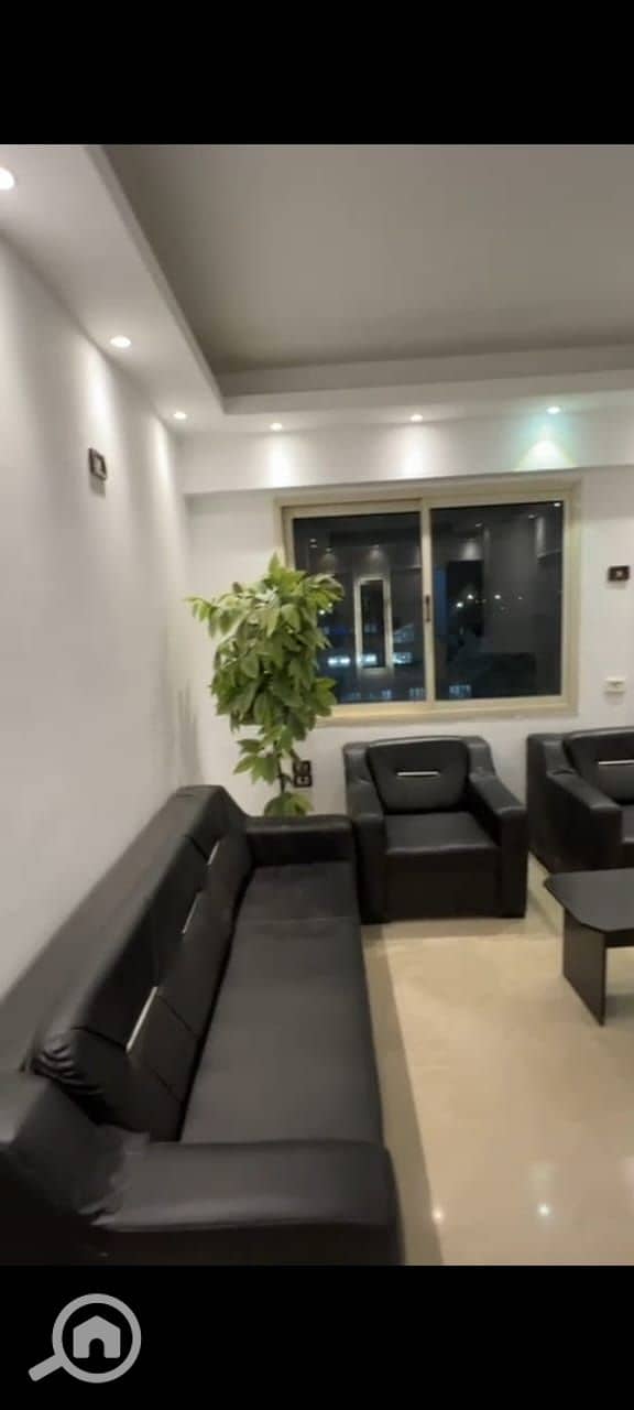 4 WhatsApp Image 2025-12-11 at 13.52. 33. jpeg