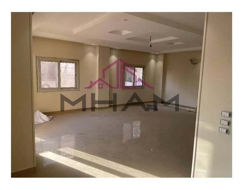 2 photo_5893287204698655500_y. jpg