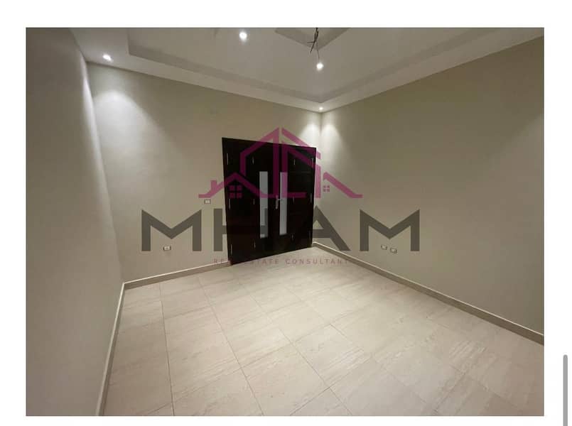 10 photo_5893287204698655509_y. jpg