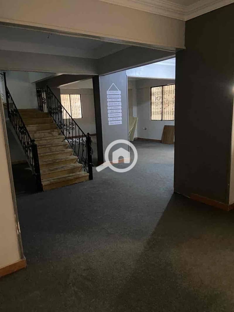 2 e3262dbd-4036-444b-8809-f20234073499. jpg