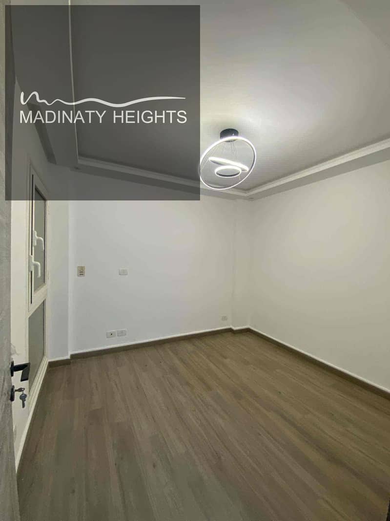 2 8198bec5-9253-4ac6-80e8-5cb121eb6e0f. jpg