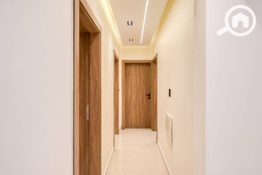 10 WhatsApp Image 2025-12-06 at 9.21. 41 PM (2). jpeg