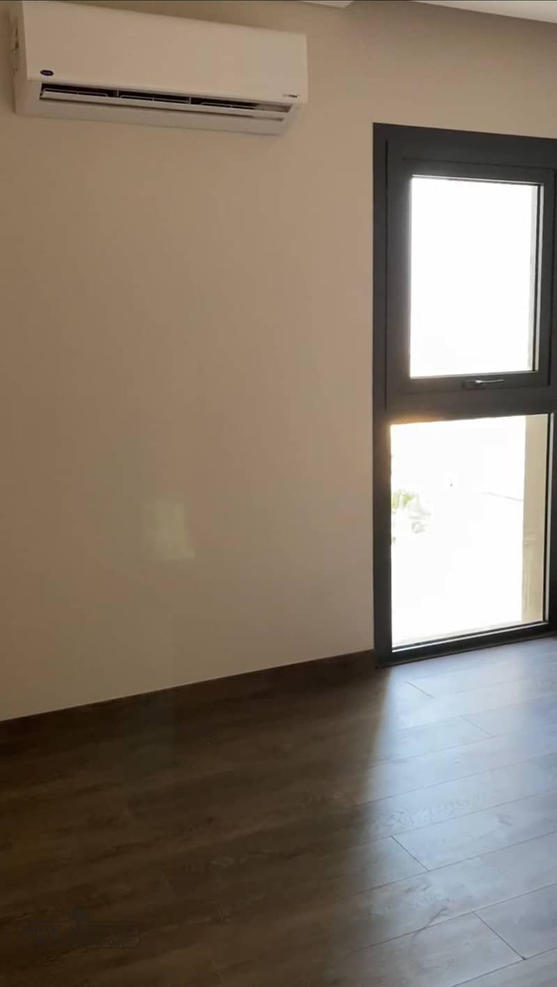 4 WhatsApp Image 2025-12-10 at 5.58. 20 PM. jpeg