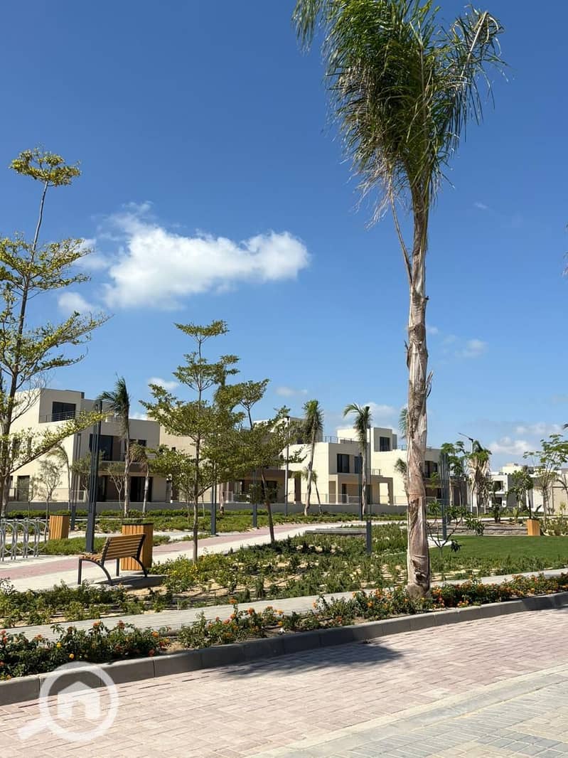 9 443bd4b5-82b7-4a47-879b-307adfb63bf8. jpeg