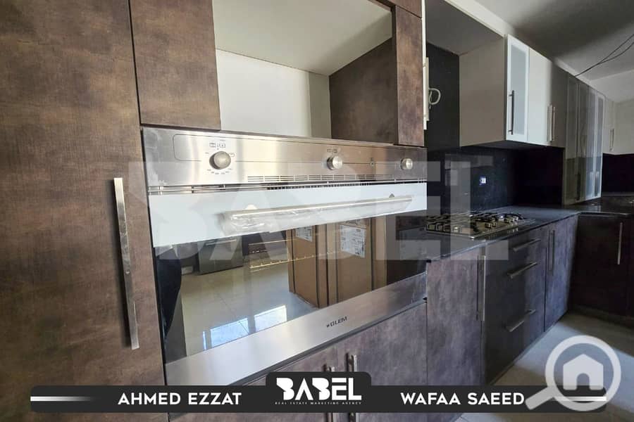 13 589292236_122167532030759991_7594248606523356061_n. jpg