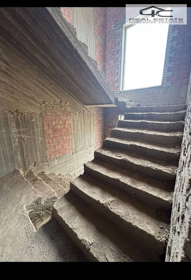 4 WhatsApp Image 2025-11-22 at 4.36. 17 PM (1). jpeg