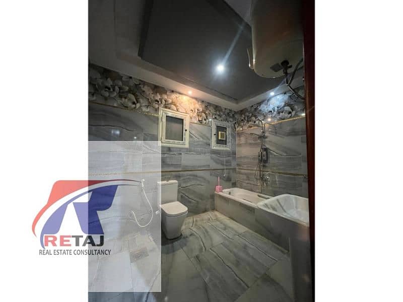 10 eab9c9b1-ff0c-4a15-8a5b-a20ea535b70d. jfif. jpg