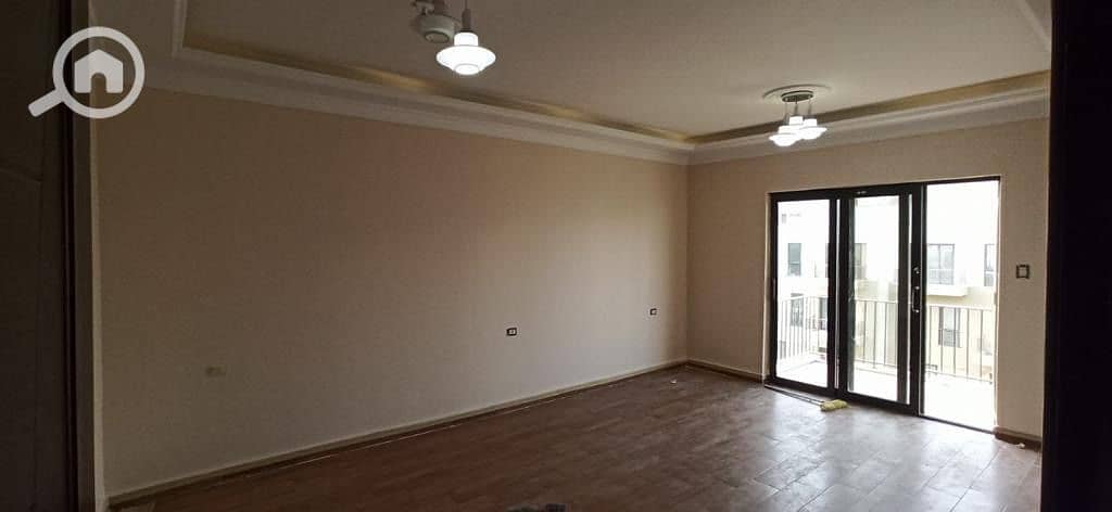 2 3c76d130-f816-45c0-8a66-bd5846e8a3b7. jpeg