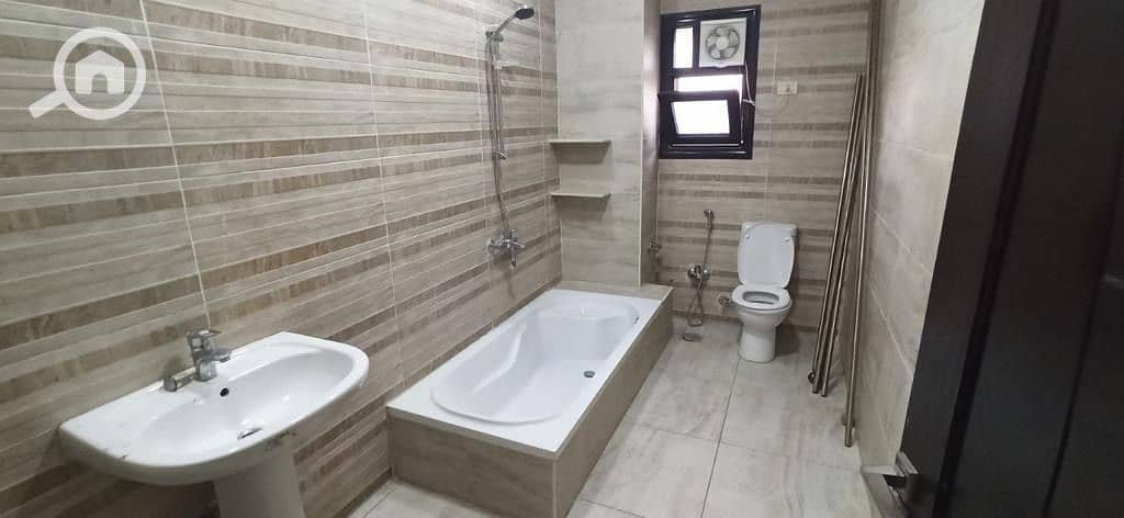 3 32ed1b87-f19a-4142-9ab9-940281d1621e. jpeg