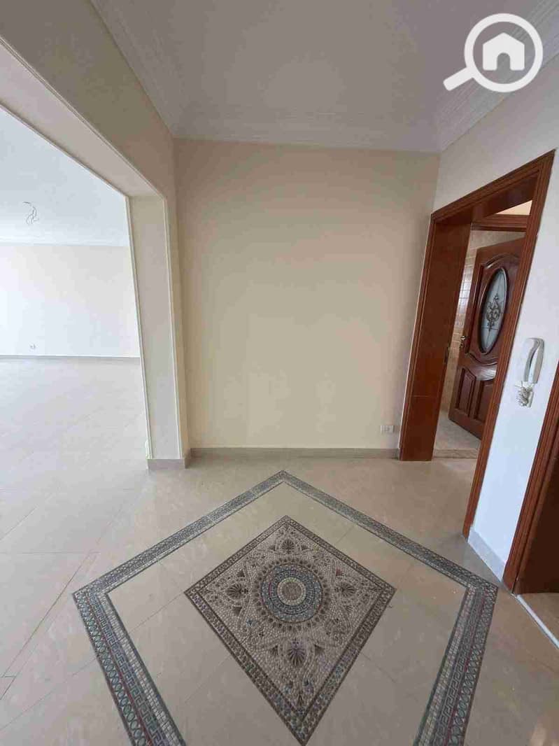 6 FB_IMG_1765450365766. jpg