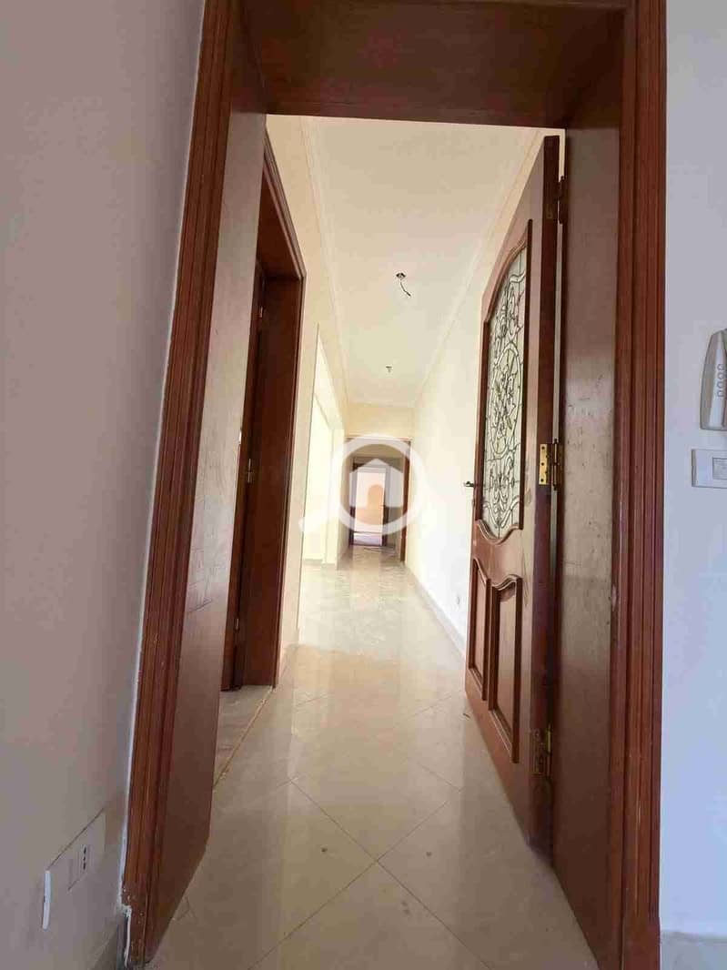 12 FB_IMG_1765450395000. jpg