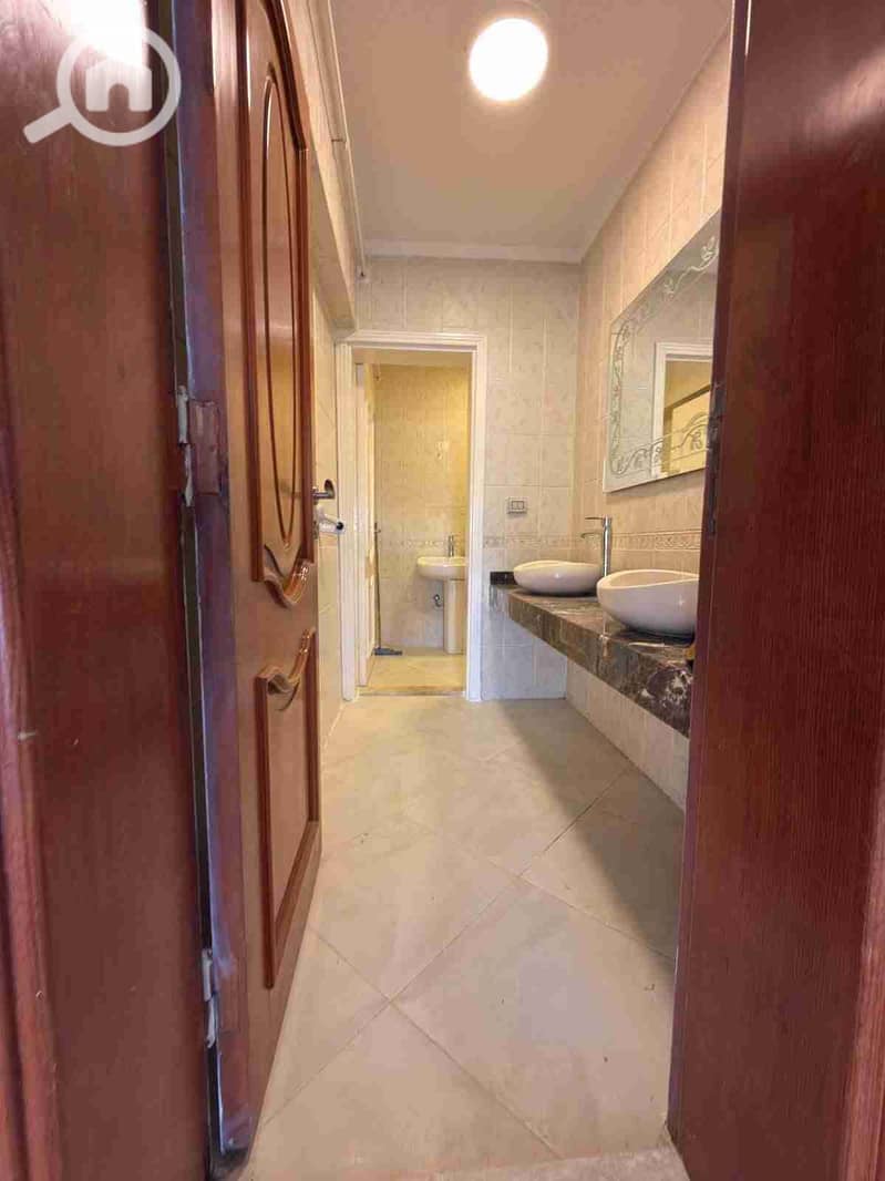 14 FB_IMG_1765450384185. jpg