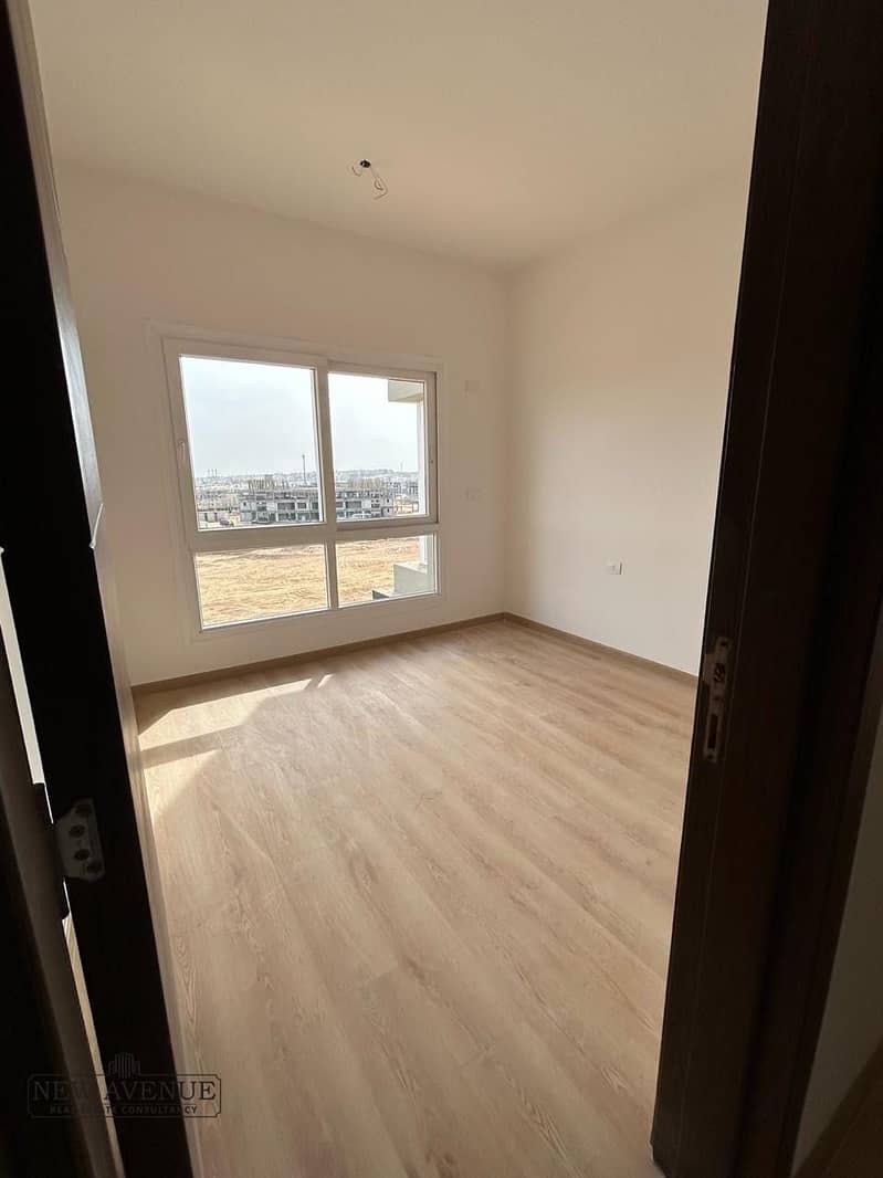 10 WhatsApp Image 2025-12-04 at 11.50. 47 AM. jpeg