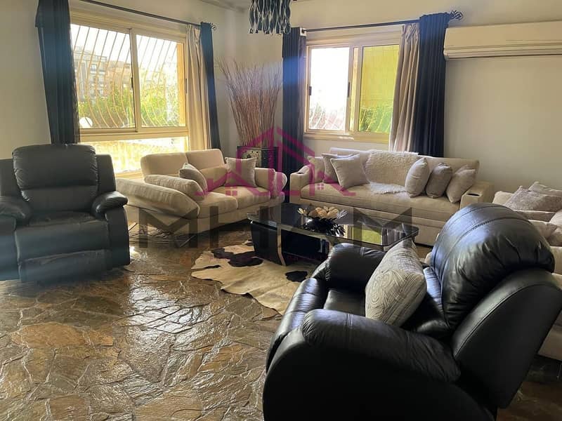 photo_5890732339107663018_y. jpg photo_5890732339107663018_y. jpg