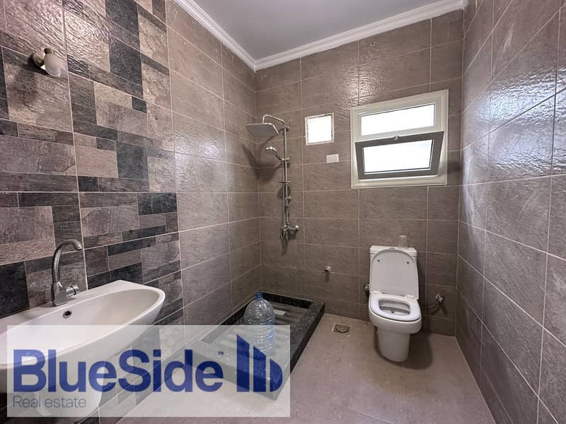 12 WhatsApp Image 2025-12-06 at 6.18. 39 PM. jpg