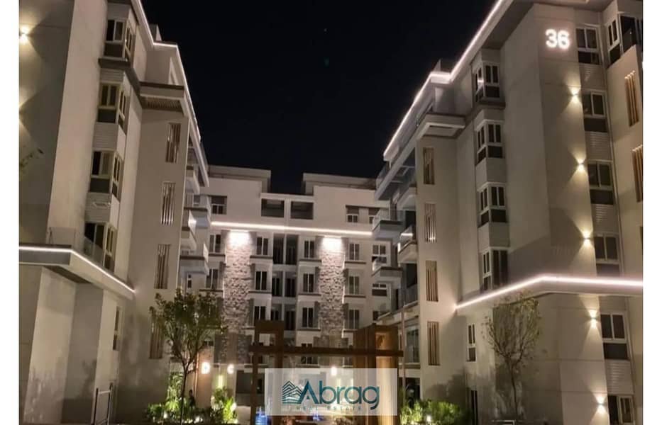 9 8199861-df5c8o. jpg