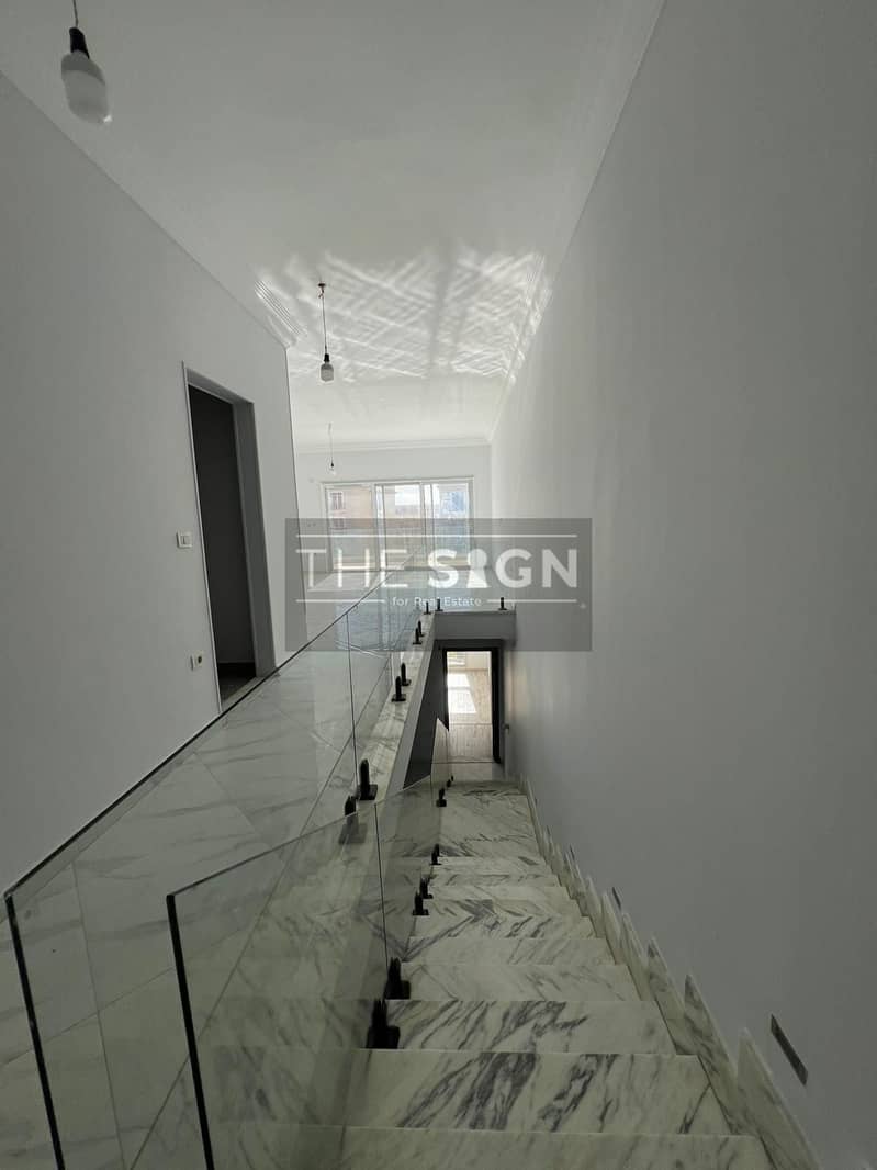 18 WhatsApp Image 2025-12-11 at 14.48. 41. jpeg