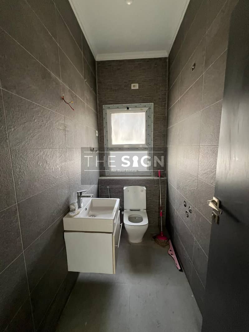 21 WhatsApp Image 2025-12-11 at 14.48. 48. jpeg