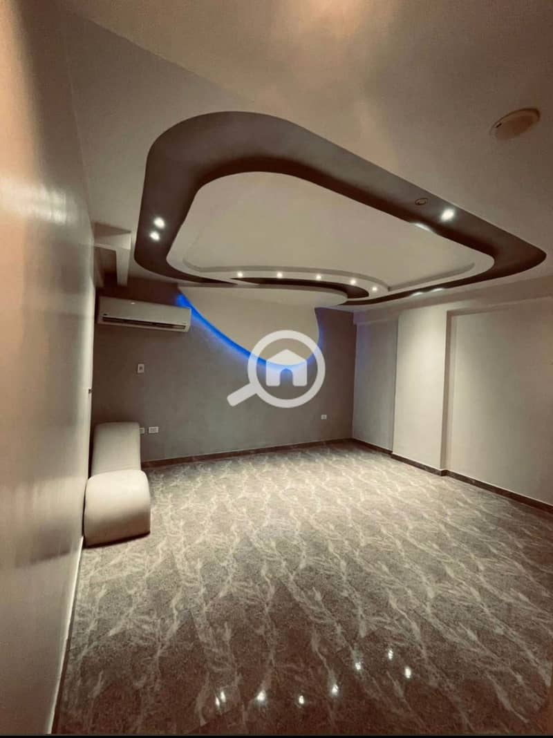 4 WhatsApp Image 2025-12-11 at 14.52. 58 (1). jpeg