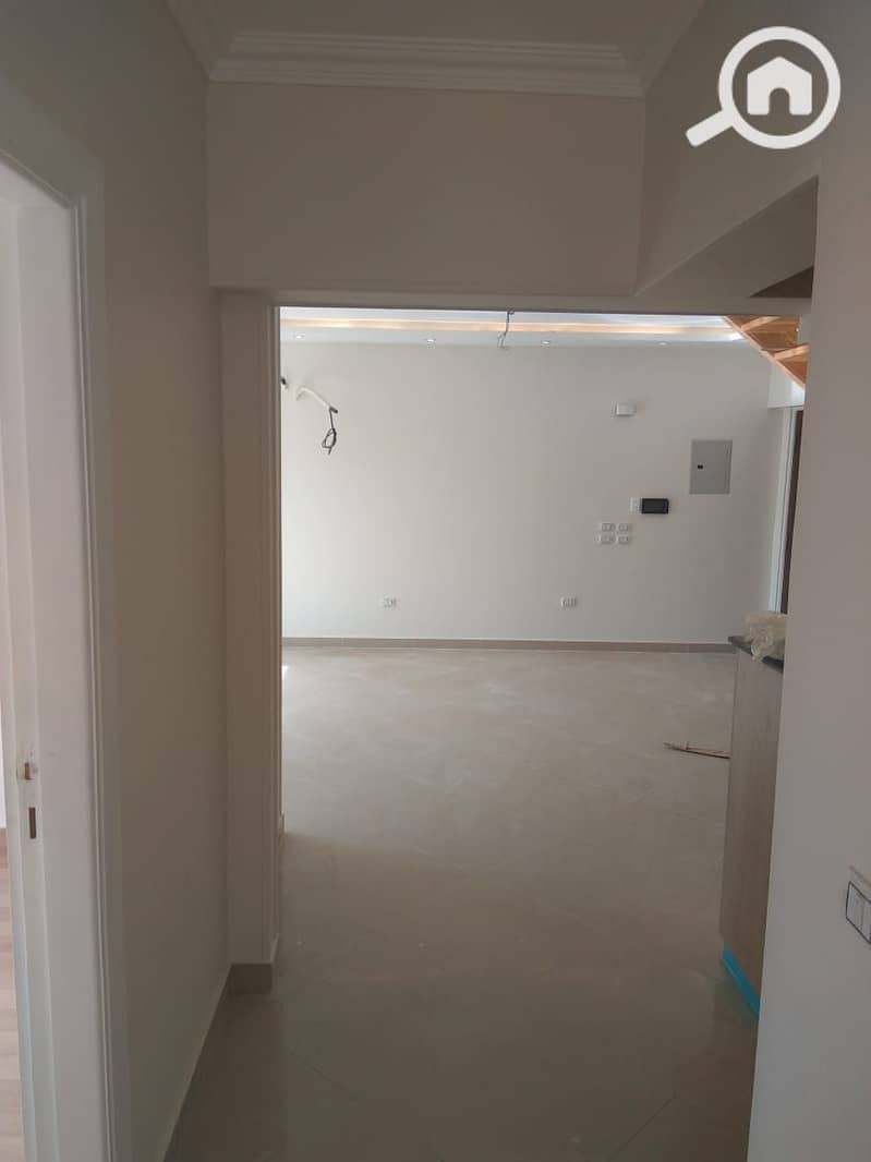 6 a7216270-5d3c-441a-b7cb-a56b7a428802. jpg