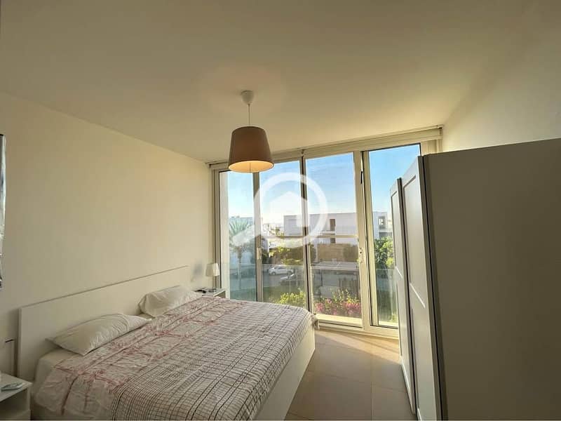 4 WhatsApp Image 2025-12-11 at 14.59. 48. jpeg