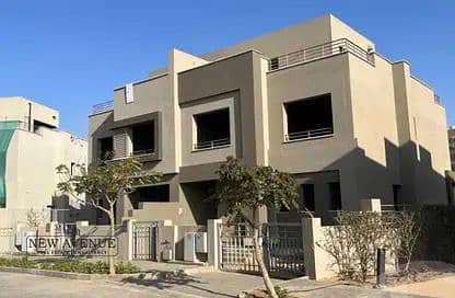 4 Bedroom Twin House for Sale in New Cairo, Cairo - WhatsApp Image 2025-12-11 at 12.47. 09 PM. jpeg 4 Bedroom Twin House for Sale in New Cairo, Cairo - WhatsApp Image 2025-12-11 at 12.47. 09 PM. jpeg