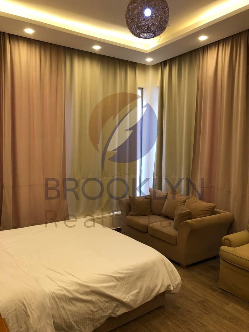 4 WhatsApp Image 2025-12-10 at 14.23. 04_daf21f1f. jpg