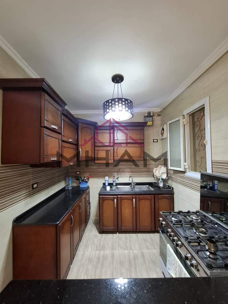 14 photo_5886300023052504170_y. jpg