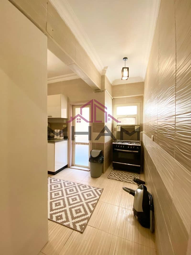 7 photo_5886300023052503996_y. jpg