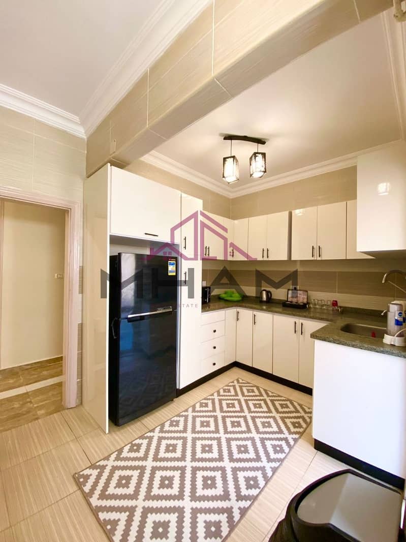 13 photo_5886300023052504002_y. jpg