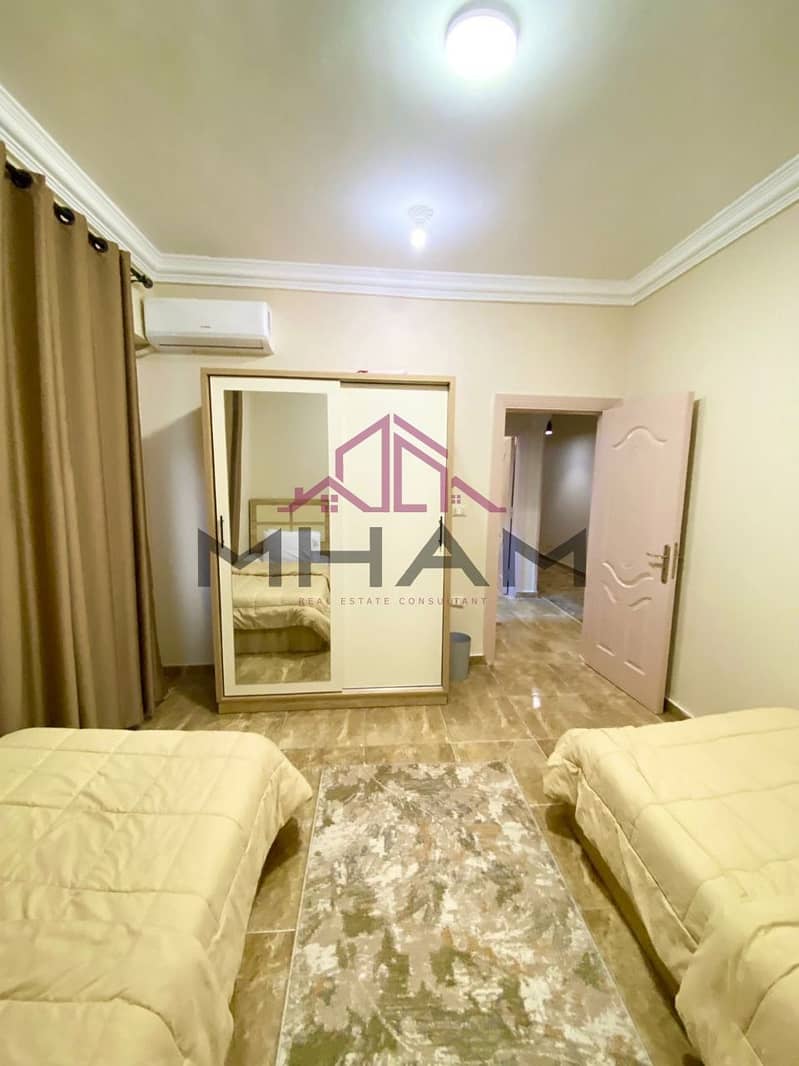 16 photo_5886300023052504005_y. jpg