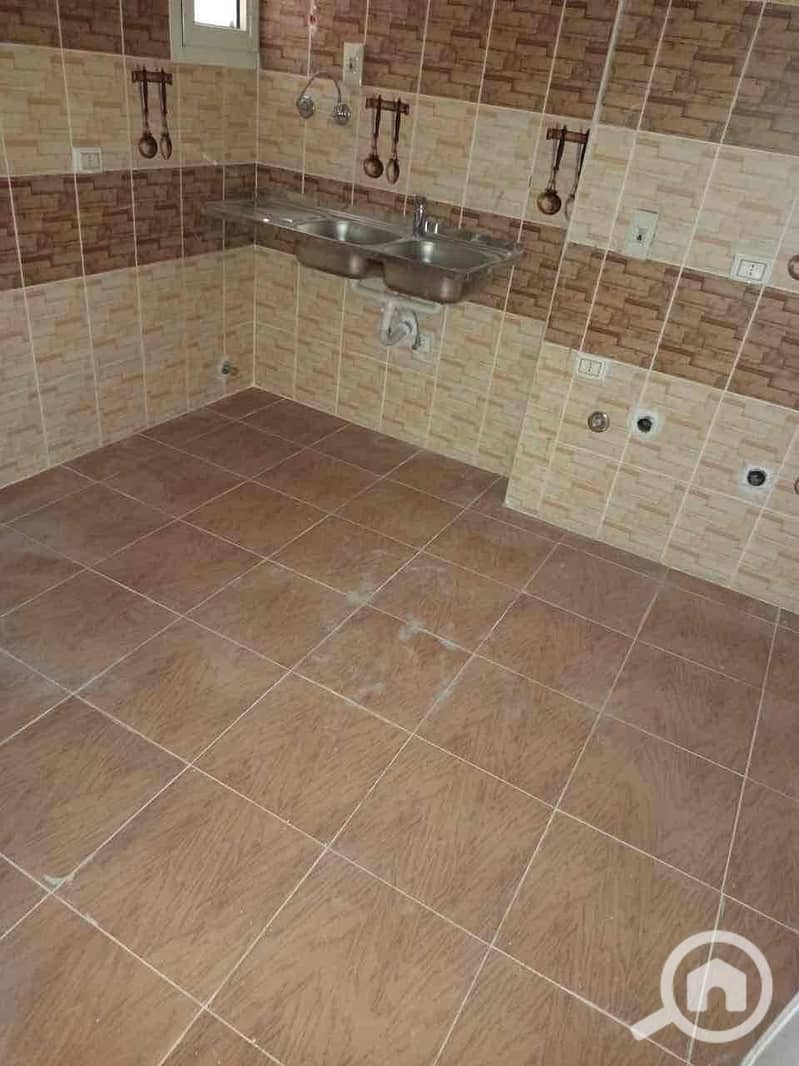 5 872684f7-5a43-438d-8a88-03a5881fc1e7. jpg