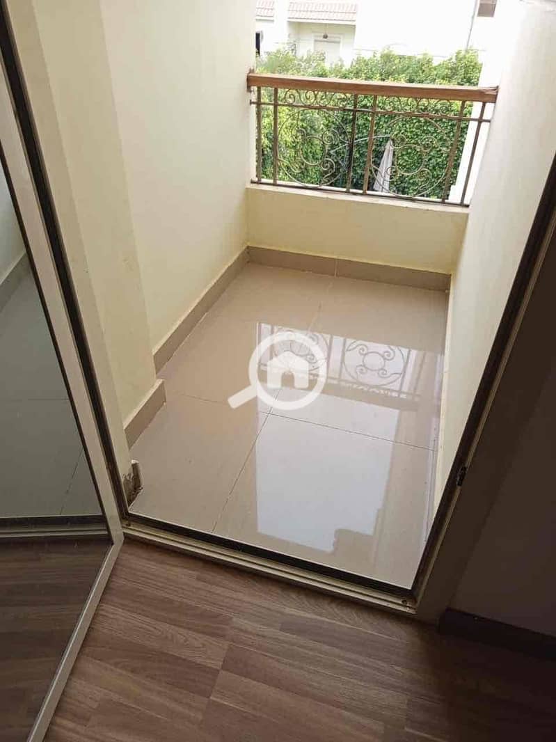 6 15f947f0-3522-42ee-a1fe-ec2922acc2fe. jpg