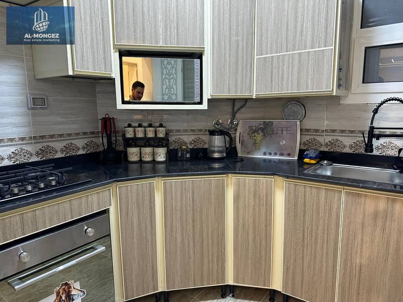 16 ed2dac25-47e8-4ed5-84cb-e5ba32697be0. jpg