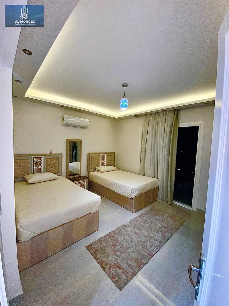 10 eb7f65e4-0e67-4f96-a733-668049a87df3. jpg