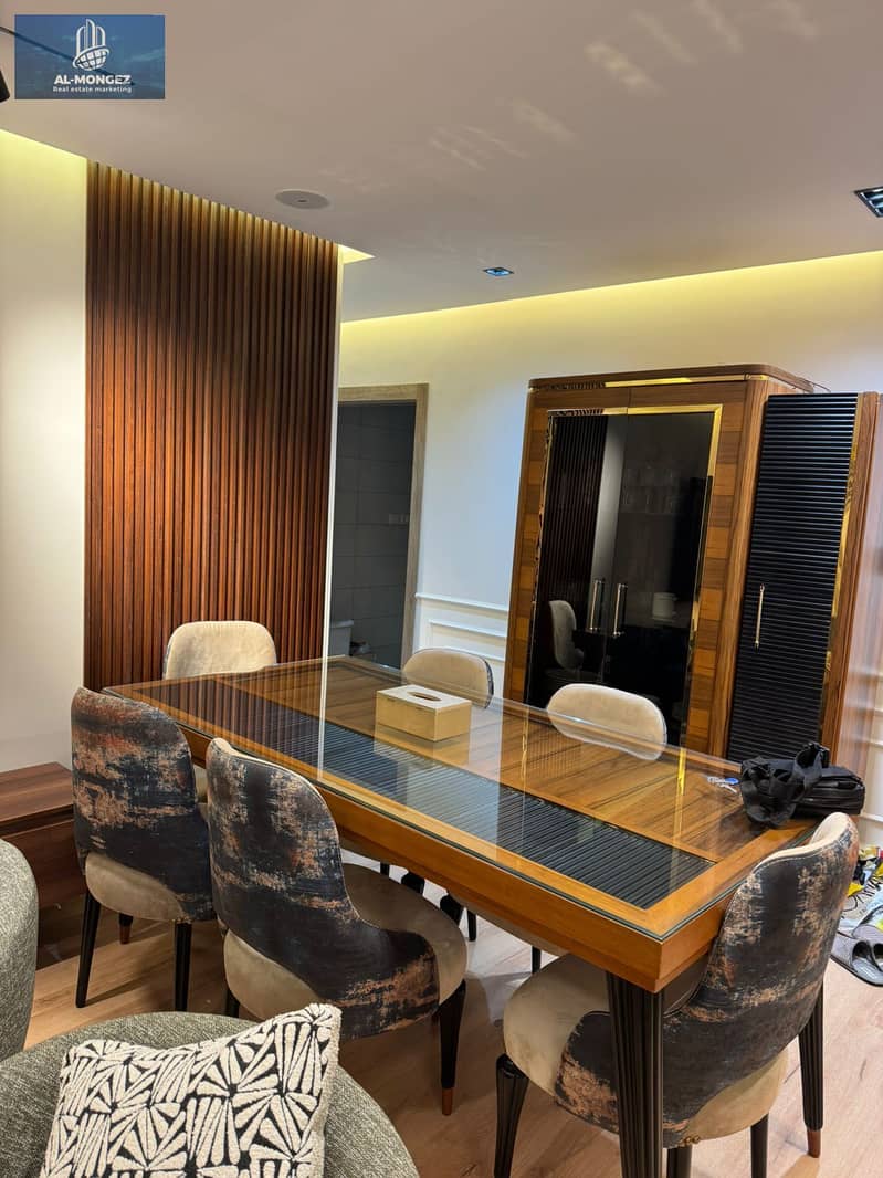 2 640a12bb-b0aa-41b5-a102-a1c9686aacb6. jpg