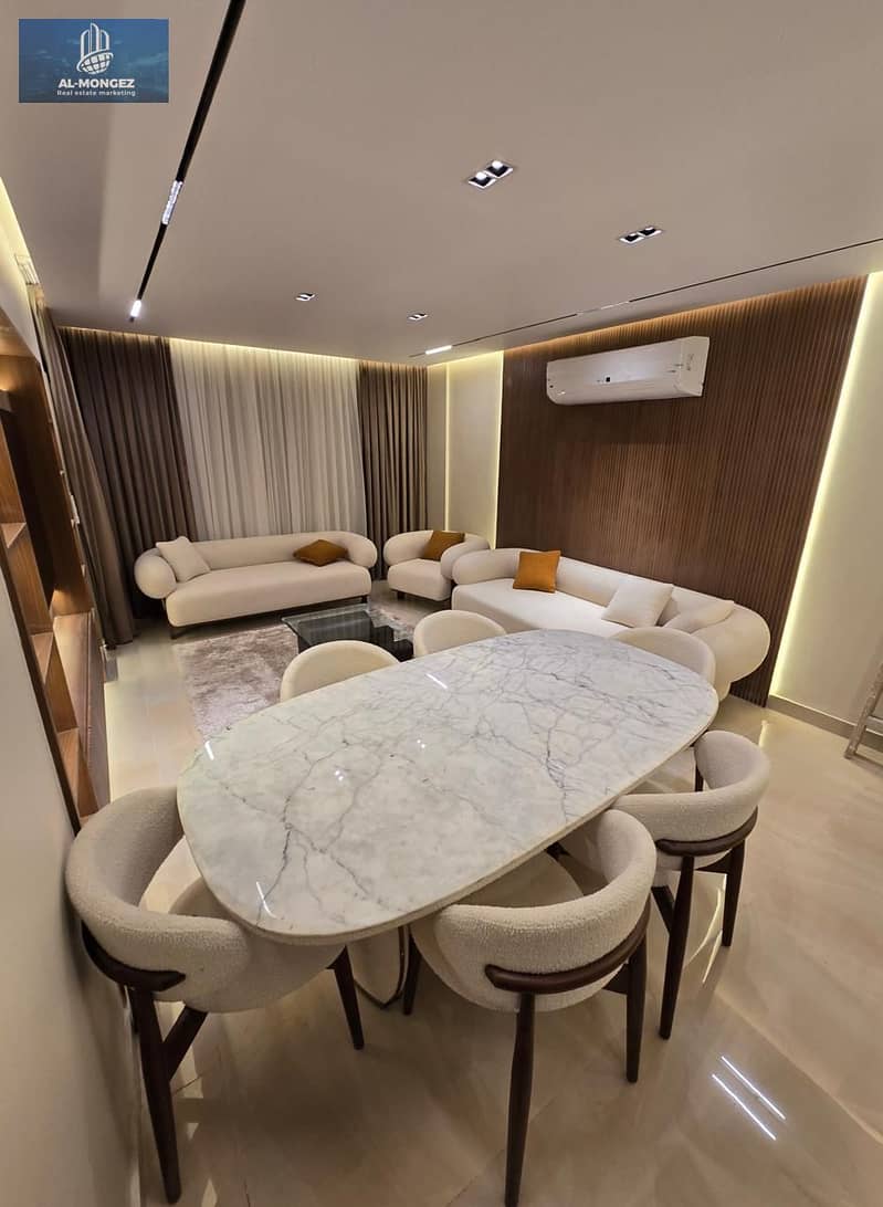 4 74c79621-e2a0-4d1a-9aca-e3dd1f7f3a76. jpg