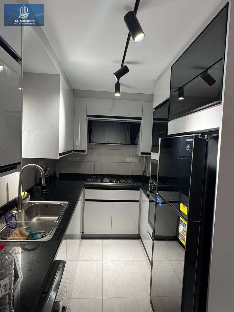 9 2c3a2b92-c3ee-469a-a9a1-00f69fb2030f. jpg