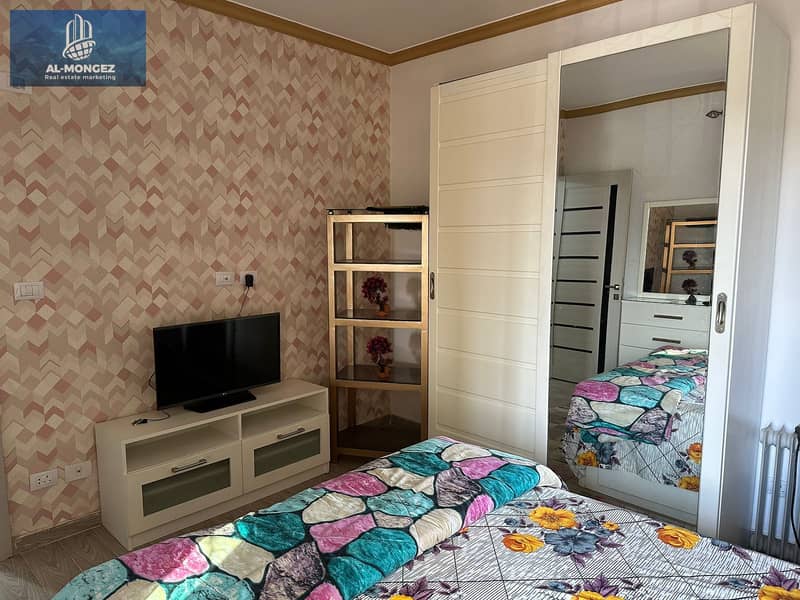 9 b5f6bf23-bba7-4c09-8677-f3f82e62d1a4. jpg