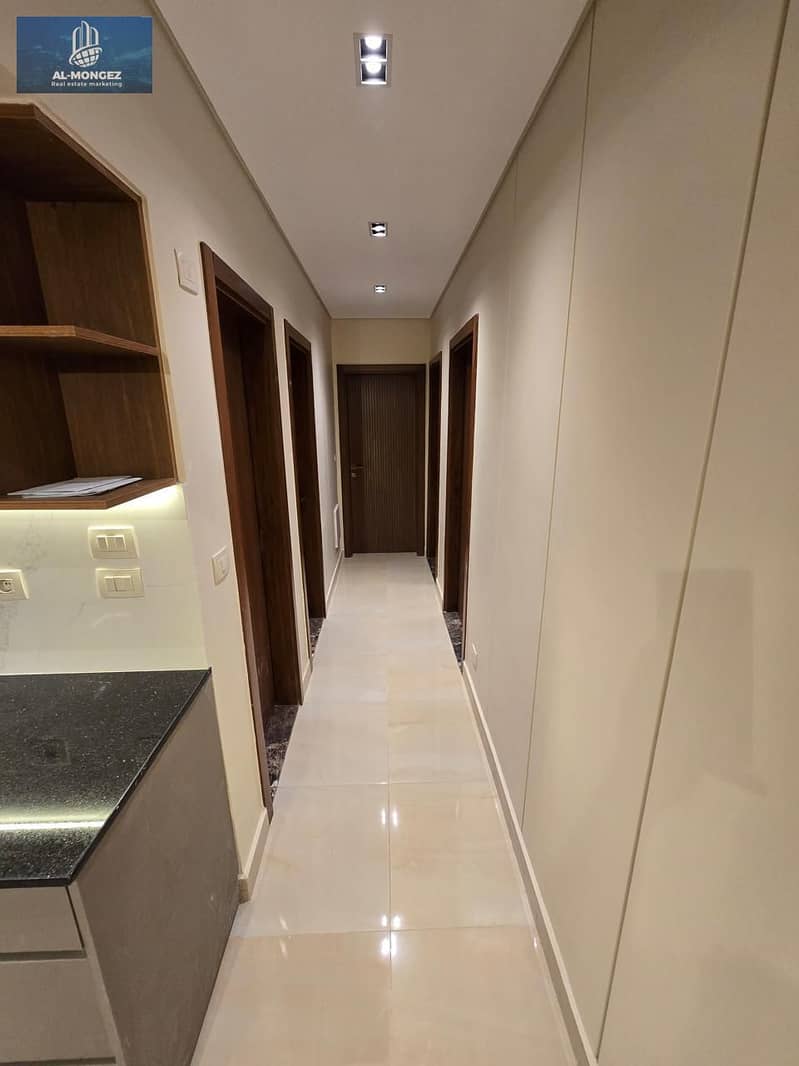 11 a6411c0c-c5a0-42fa-9f37-1c802ca70391. jpg