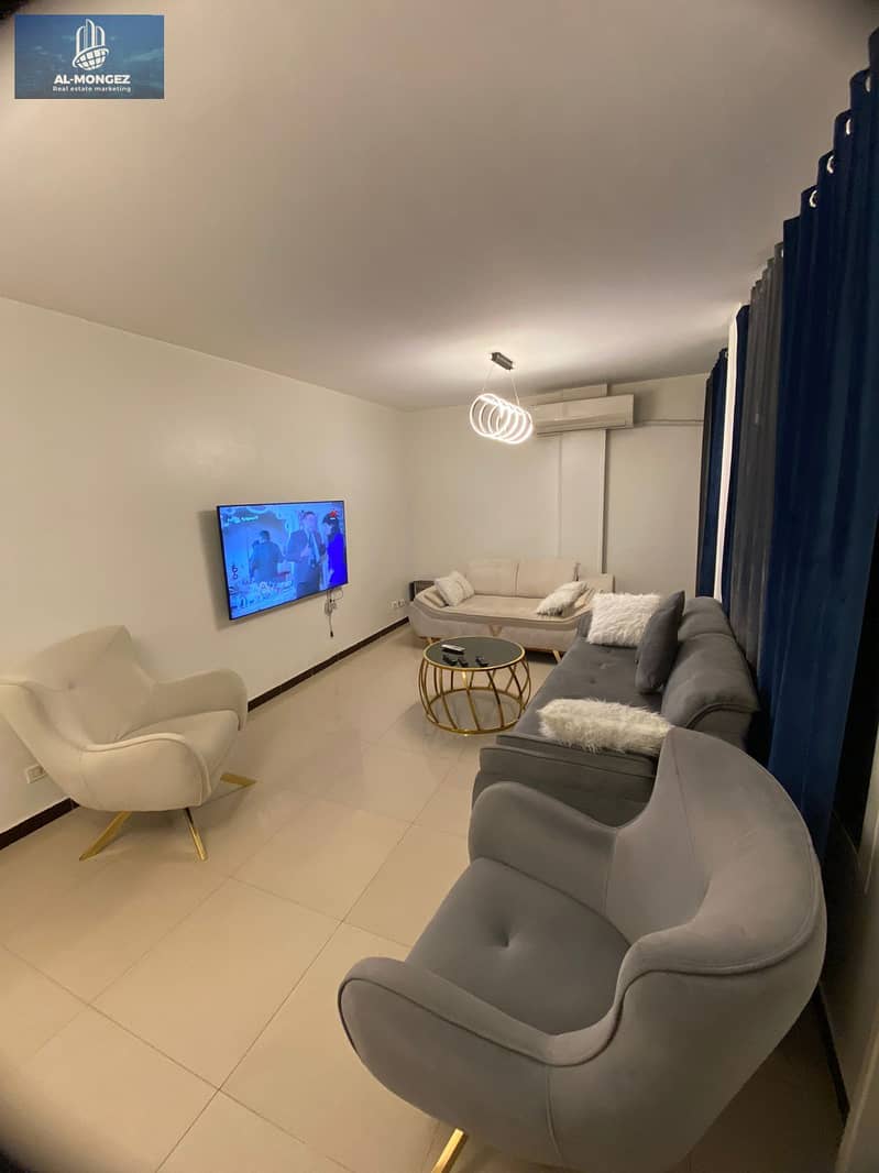 2 c0854585-9b18-45c3-93c8-b4ecb2645d1e. jpg