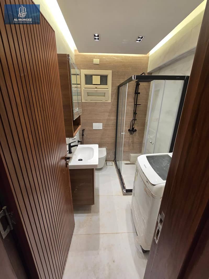 12 0e7d5f9c-b34a-4cb3-936c-992b996e71f9. jpg