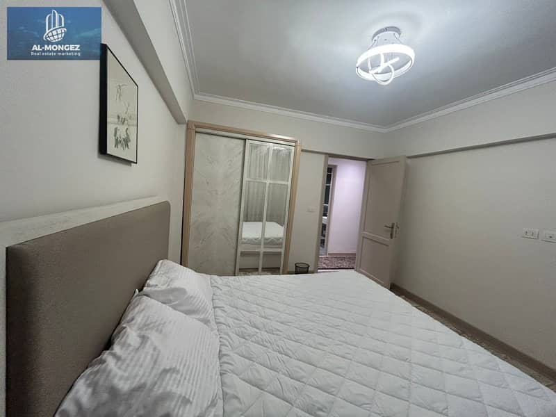 8 4c12b416-2a06-45fc-b303-8fe75f9f1a67. jpg