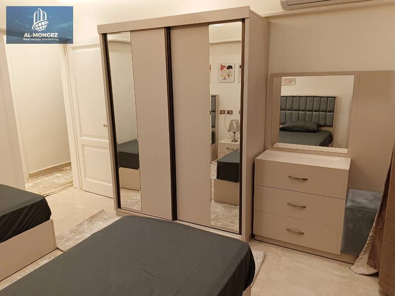 10 d6f3c69e-ea84-484c-a238-14652f142761. jpg