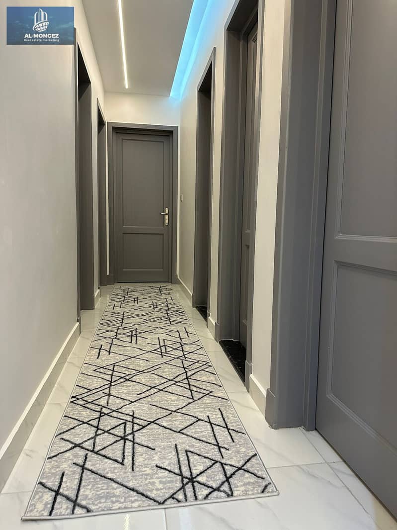 12 b756ed90-ac51-465b-9da8-04a7ae76adb7. jpg