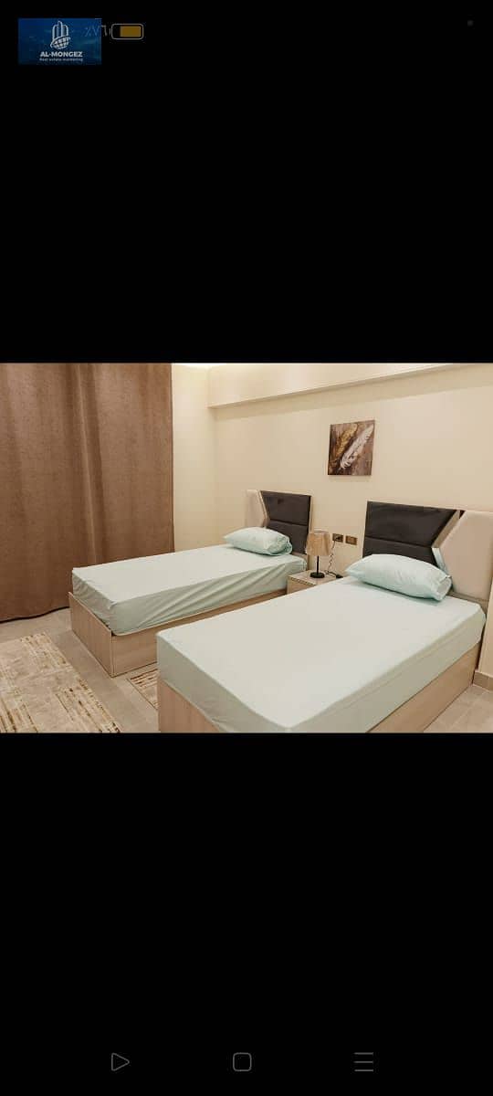 8 5d82ecab-f53b-46e2-9a0e-40b78bfbd5c4. jpg